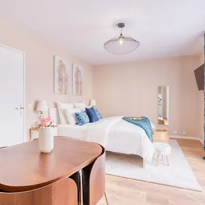 Studio - Lit King Size - Parking - Wifi - Proche Cdg Livry-Gargan